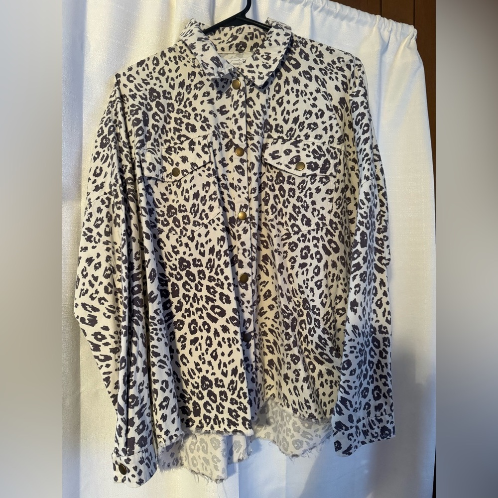Mudpie shacket! Never worn! Size Medium
